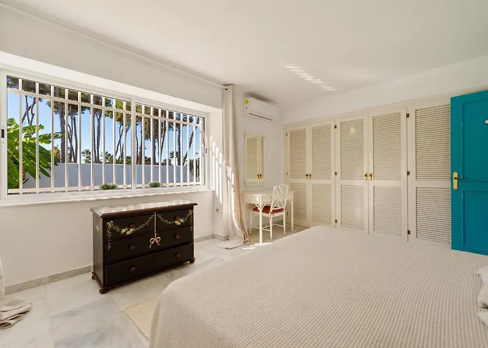 Casa El Sur Beachside In Marbella Естепона