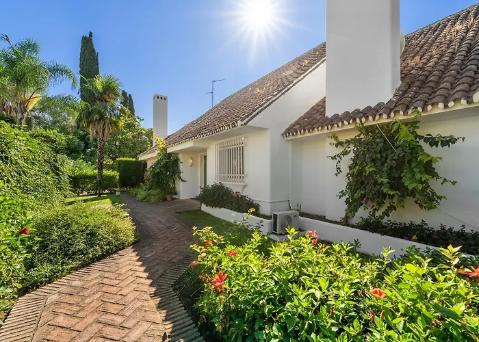 Villa Casa El Sur Beachside In Marbella Estepona