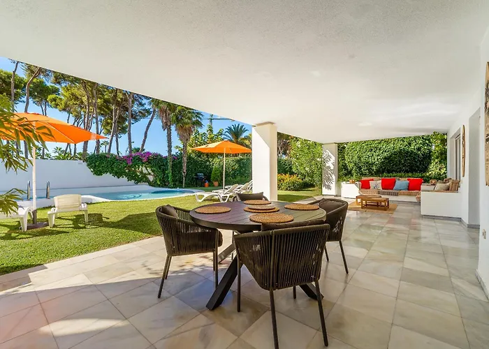 Casa El Sur Beachside In Marbella *