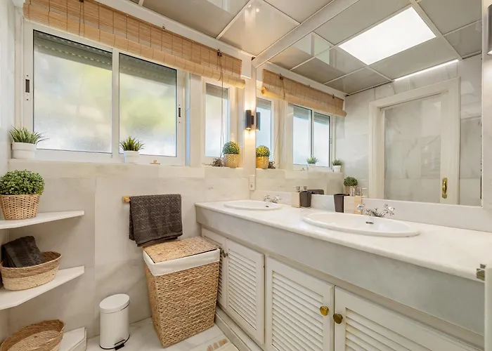 Casa El Sur Beachside In Marbella Villa