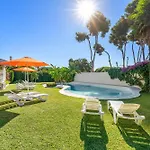 Casa El Sur Beachside In Marbella 에스테포나